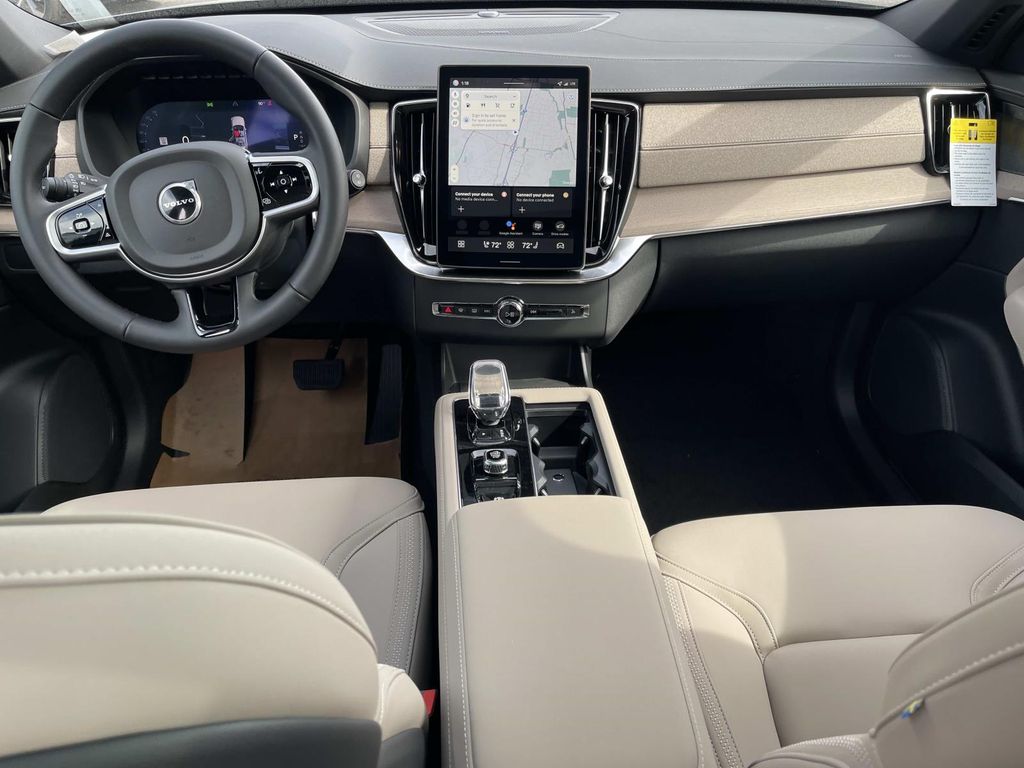 2026 Volvo XC90 Plus - Photo 15