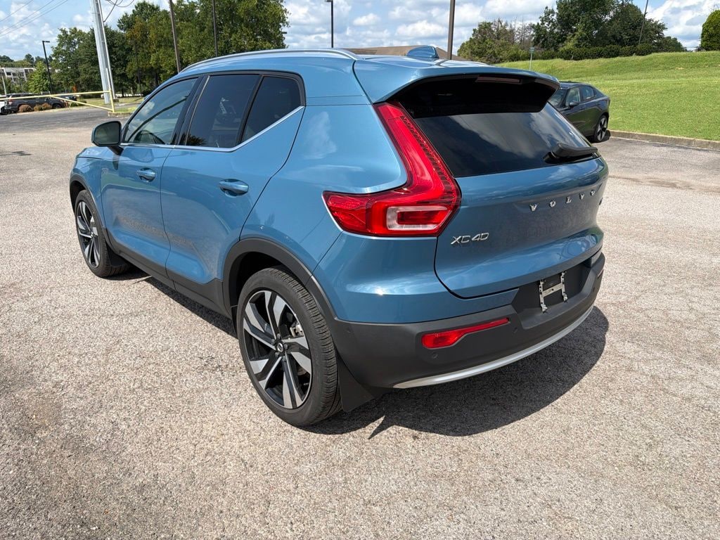 Certified 2024 Volvo XC40 B5 Plus Bright SUV
