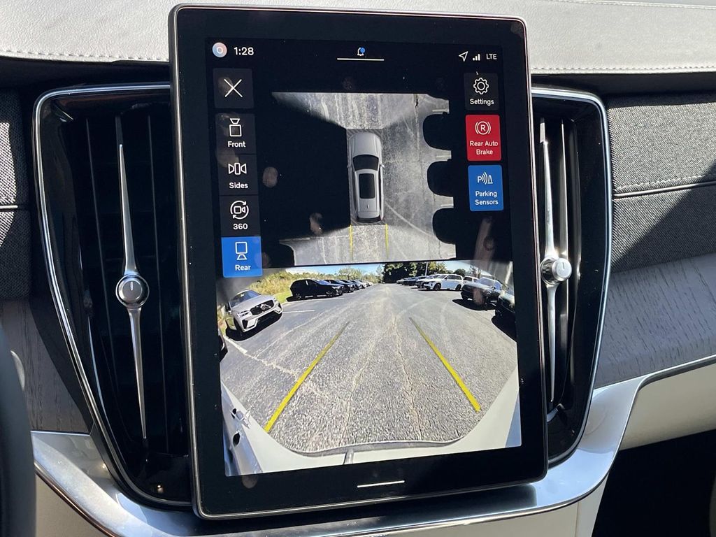 2026 Volvo XC90 Ultra - Photo 29