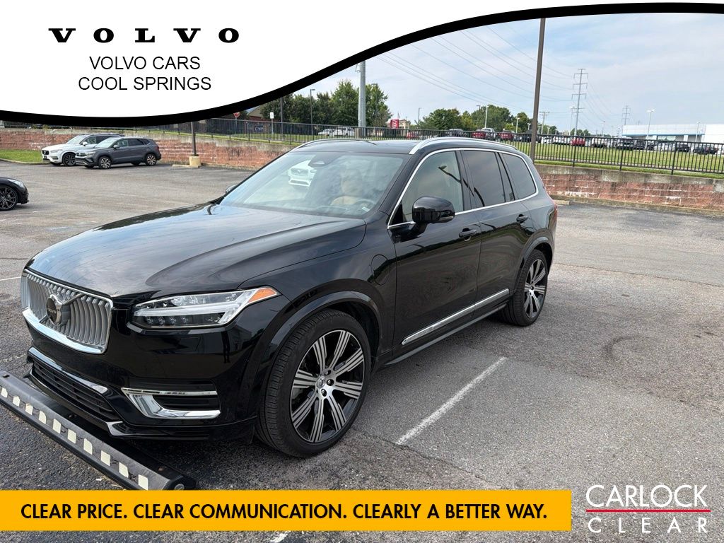 2024 Volvo XC90 plug-in hybrid SUV 