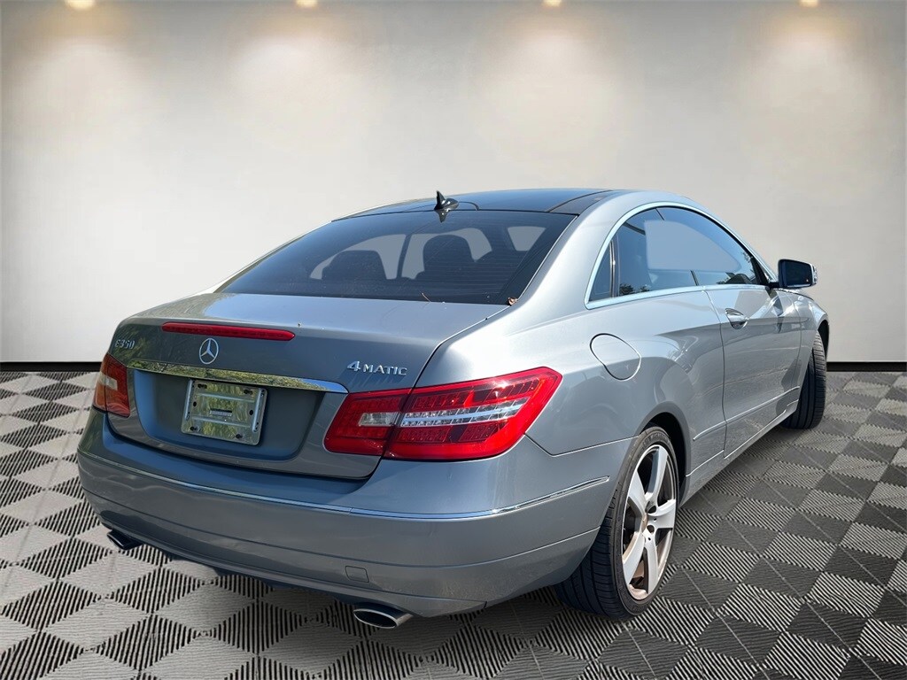 2013 Mercedes Benz E 350 4MATIC Coupe photo 3