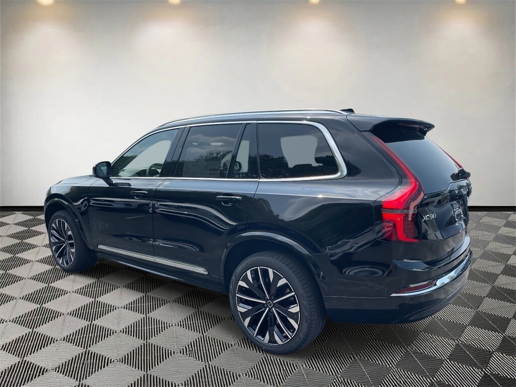 2025 Volvo XC90 Plus photo 3