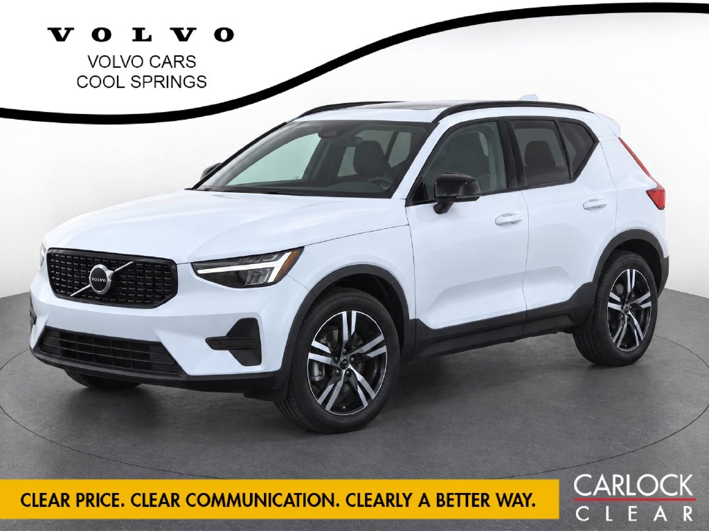 2026 Volvo XC40 Core