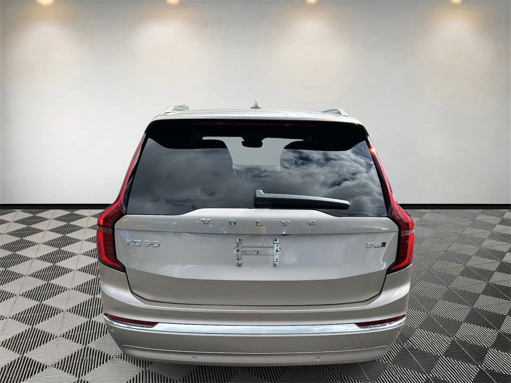 2025 Volvo XC90 photo 4