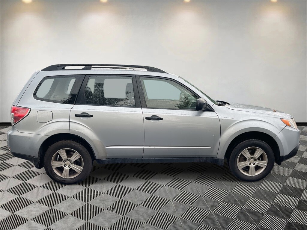 2012 Subaru Forester 2.5X photo 2