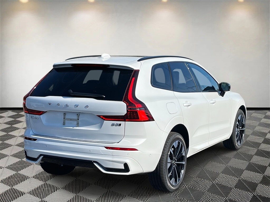 New 2026 Volvo XC60 B5 Ultra SUV