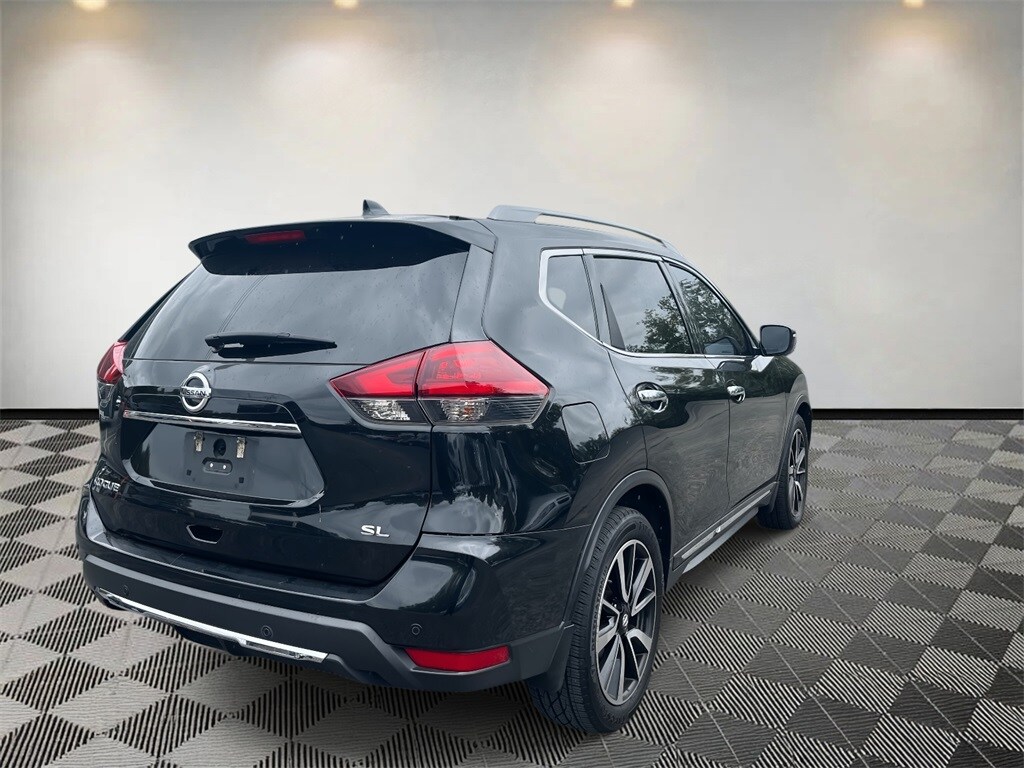 2019 Nissan Rogue SL photo 3