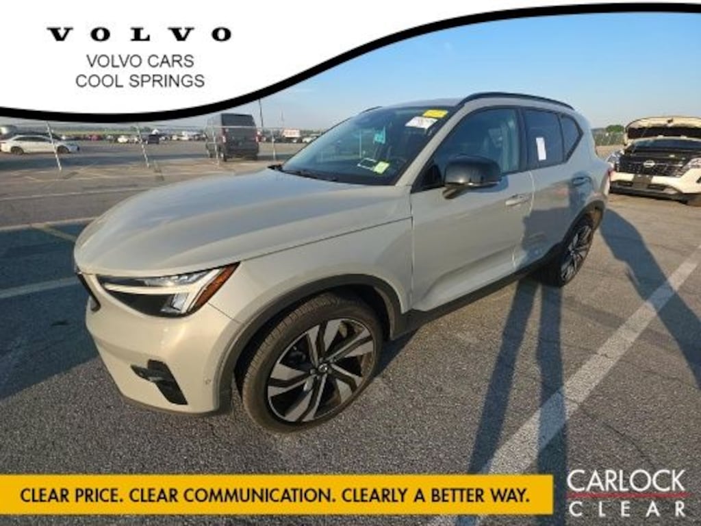 Used 2024 Volvo XC40 B5 Plus Dark SUV