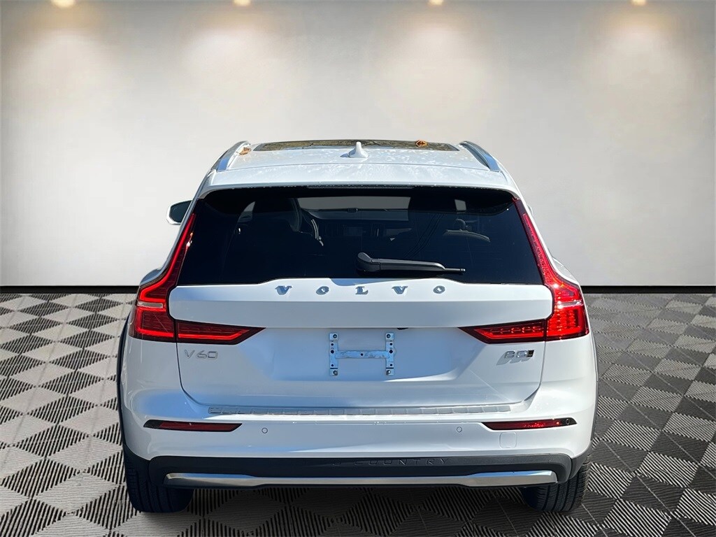 New 2026 Volvo V60 Cross Country B5 Ultra Wagon