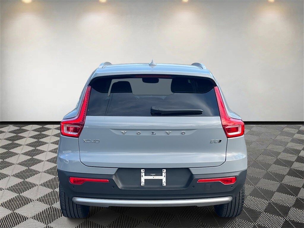 Certified 2025 Volvo XC40 B5 Core Bright Theme SUV