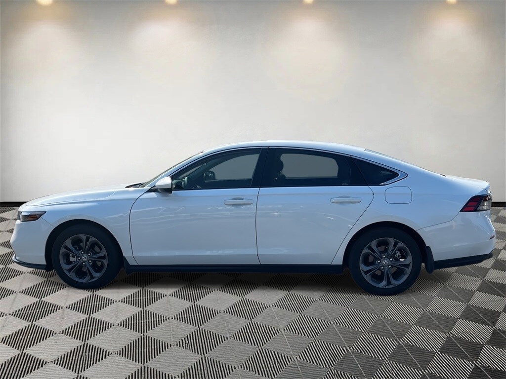 2023 Honda Accord EX photo 4