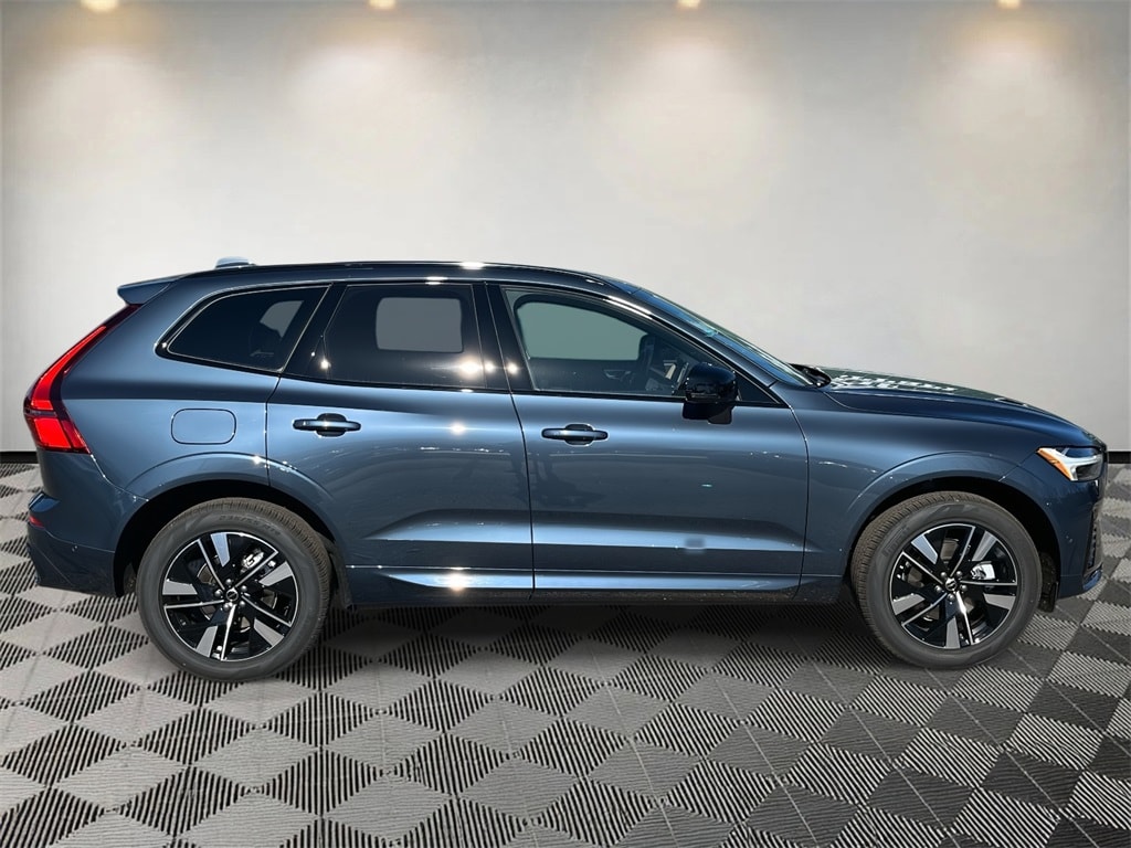 New 2026 Volvo XC60 B5 Plus SUV