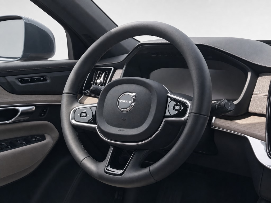 2026 Volvo XC90 Plus - Photo 18