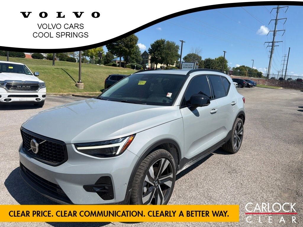 Used 2024 Volvo XC40 B5 Ultimate Dark SUV