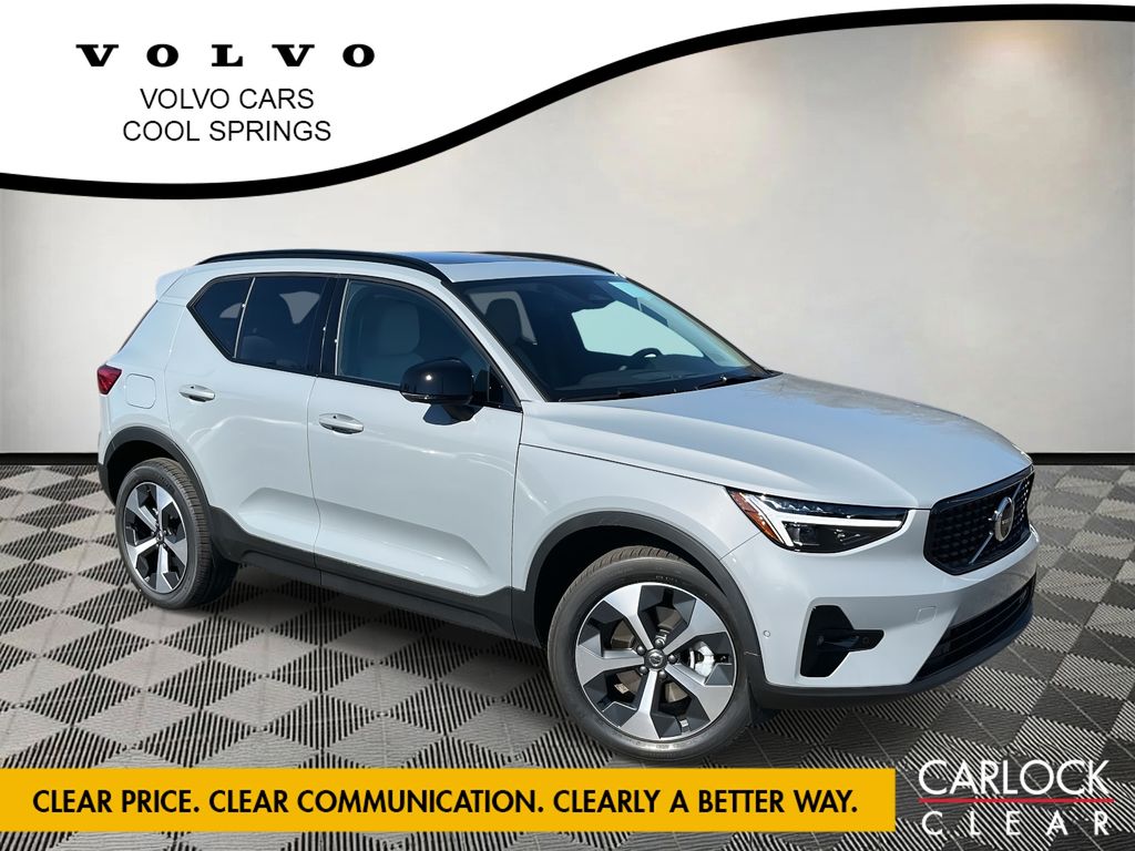 2026 Volvo XC40 SUV 