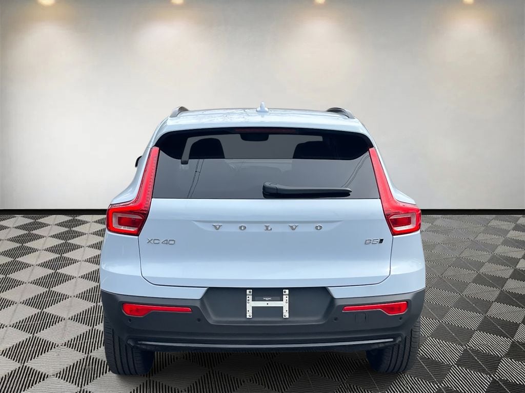 New 2026 Volvo XC40 B5 Plus SUV