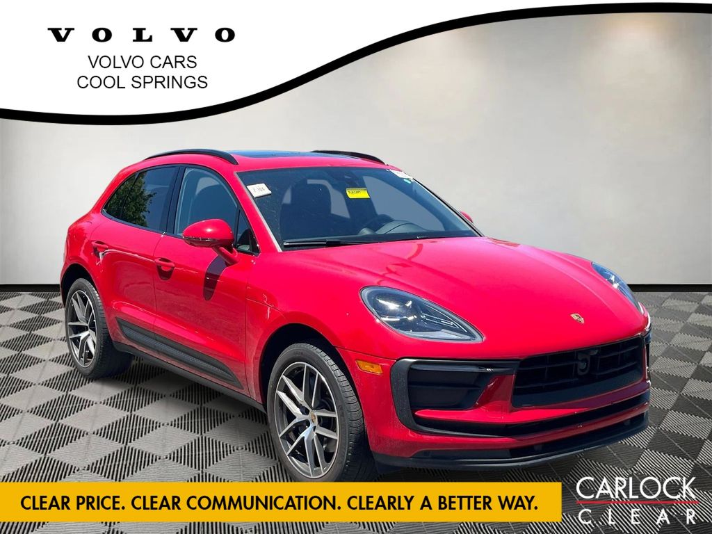 2023 Porsche Macan -'s photo