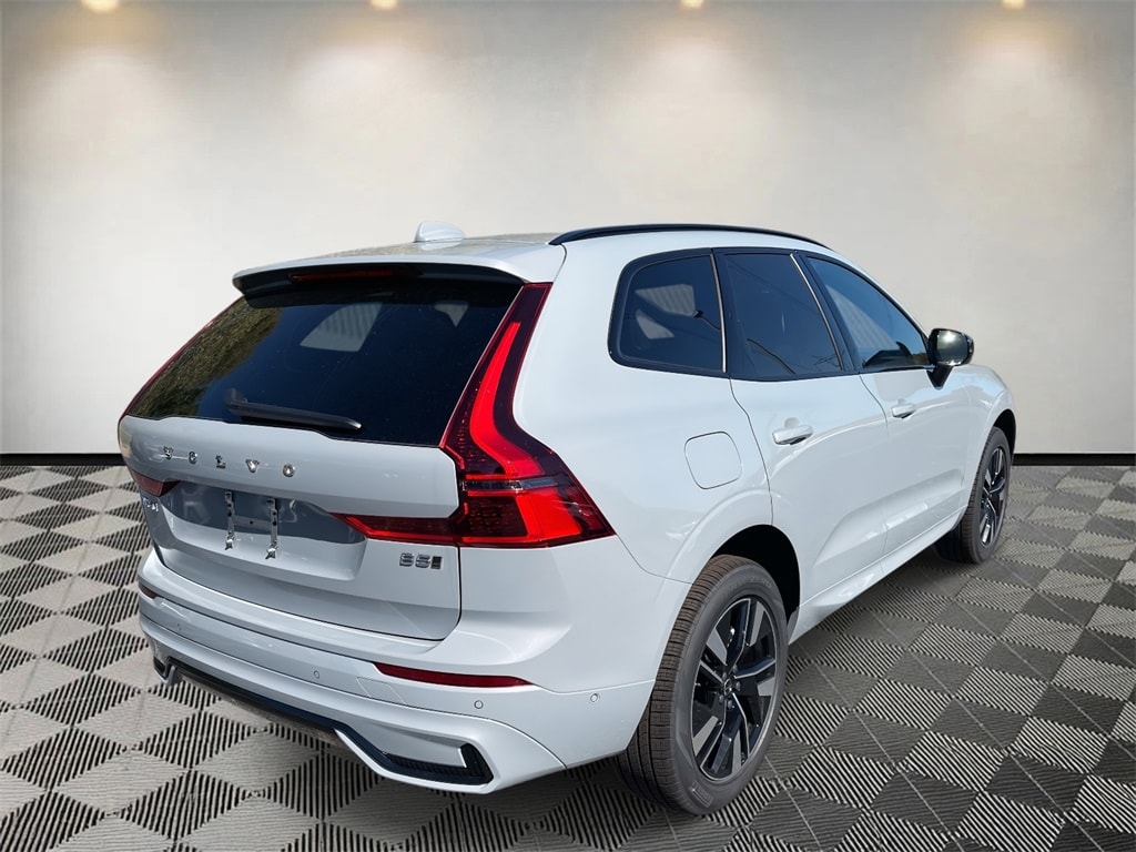 New 2026 Volvo XC60 B5 Plus SUV