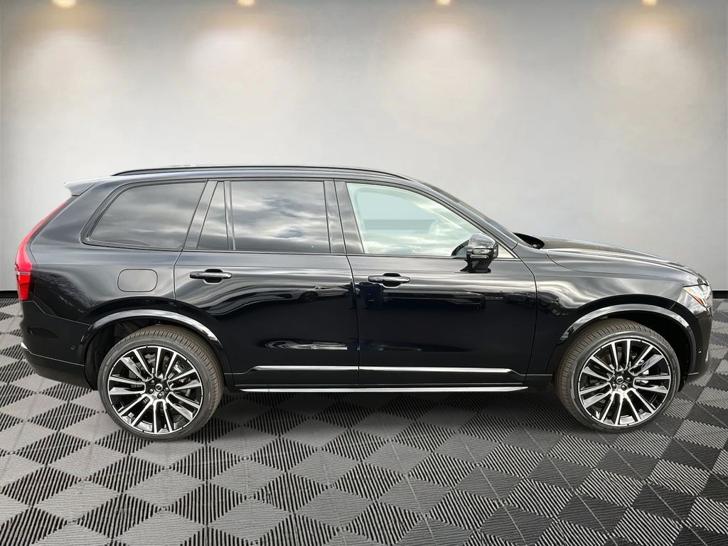 New 2026 Volvo XC90 B6 Ultra Dark Theme 6-Seater SUV