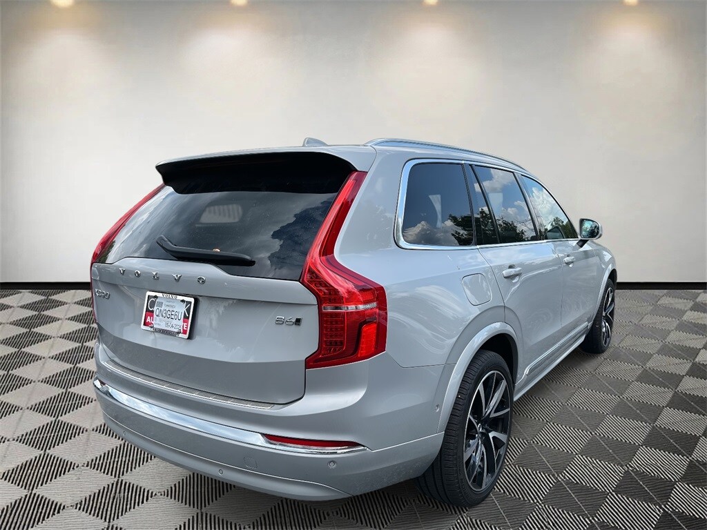 2023 Volvo XC90 AWD Plus photo 3