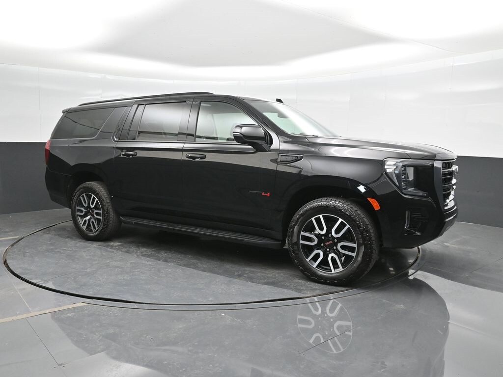 2023 Gmc Yukon XL AT4 photo 3
