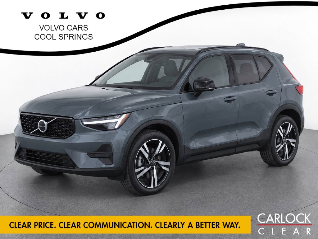 2026 Volvo XC40 Core