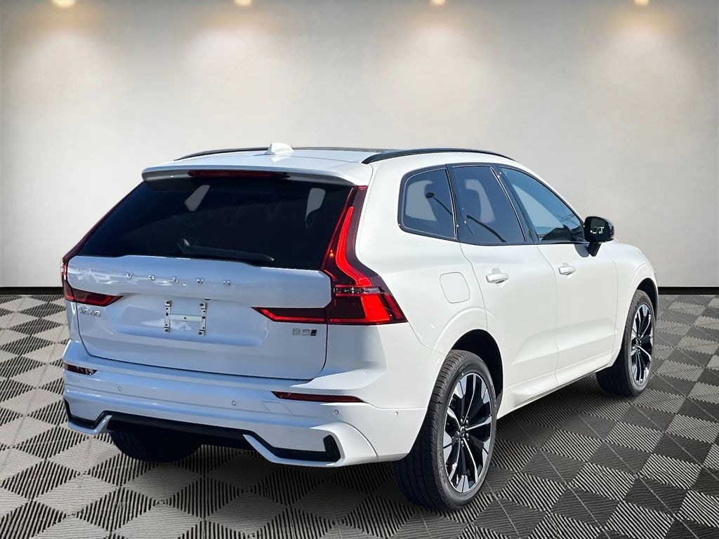 New 2026 Volvo XC60 B5 Plus SUV