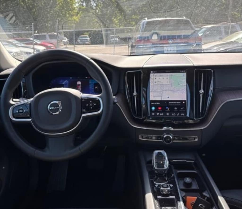 Used 2023 Volvo XC60 B6 AWD Ultimate Dark SUV