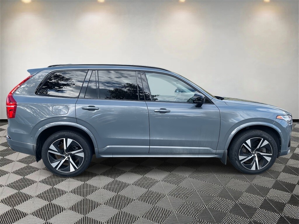 2023 Volvo XC90 Recharge T8 Plus photo 2