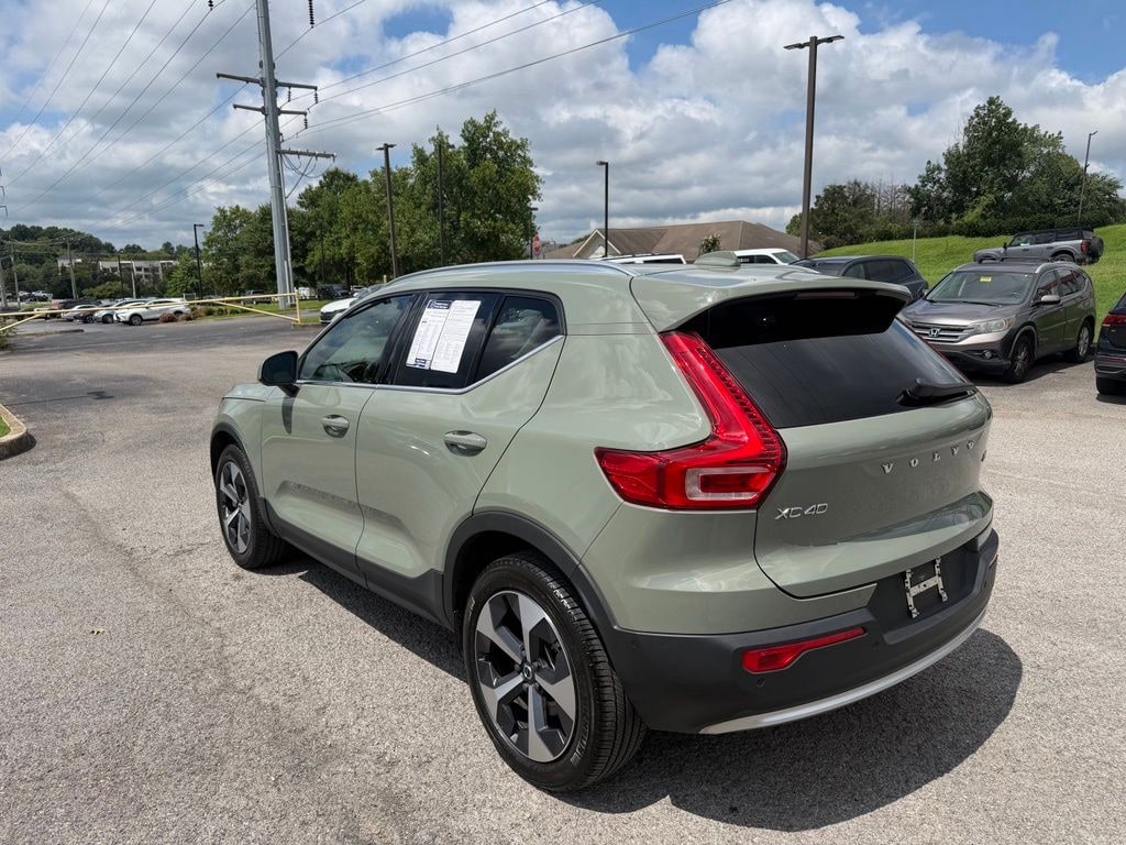 Certified 2023 Volvo XC40 B5 AWD Plus Bright SUV