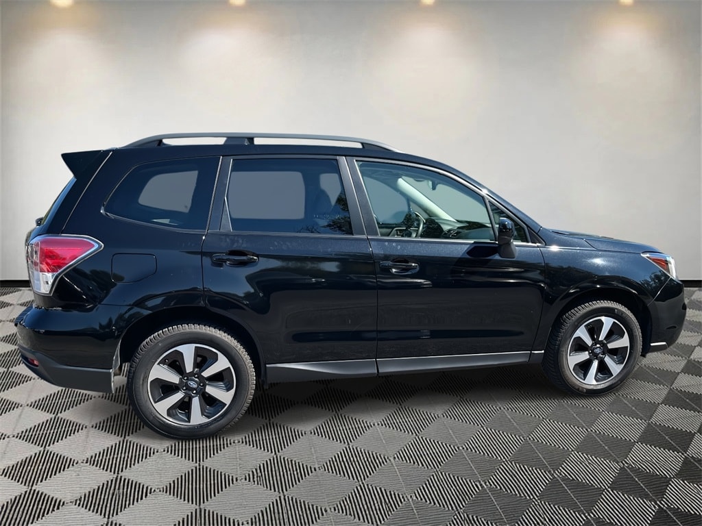 Used 2017 Subaru Forester Premium with VIN JF2SJAGC5HH801727 for sale in Brentwood, TN