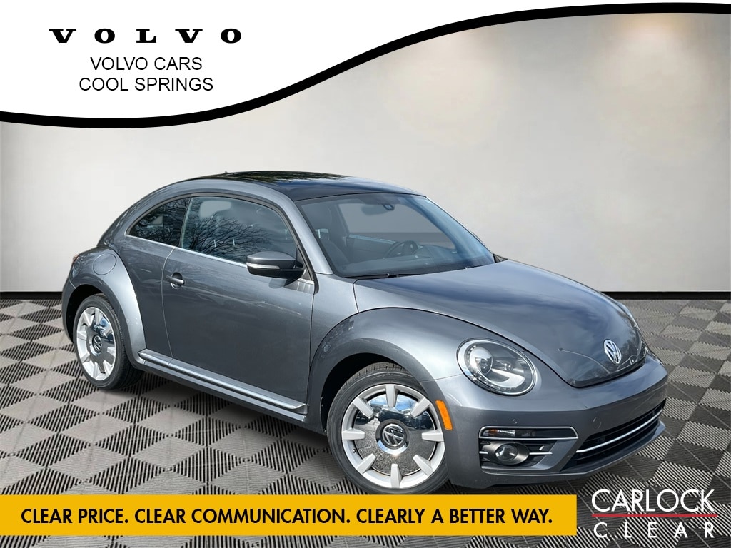 2019 Volkswagen Beetle SE's photo