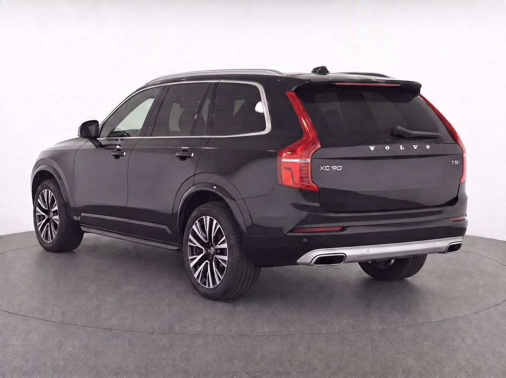 Used 2020 Volvo XC90 T5 Momentum 7 Passenger SUV