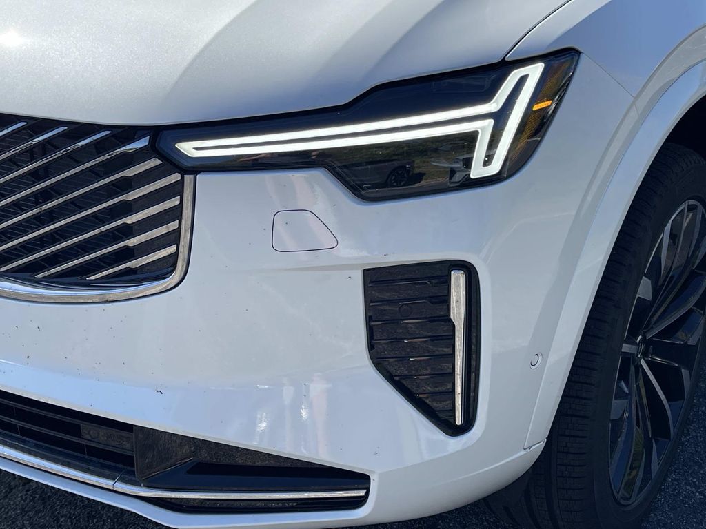 2026 Volvo XC90 Ultra - Photo 9