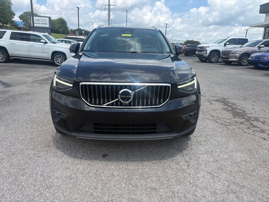 Certified 2024 Volvo XC40 B5 Plus Bright SUV