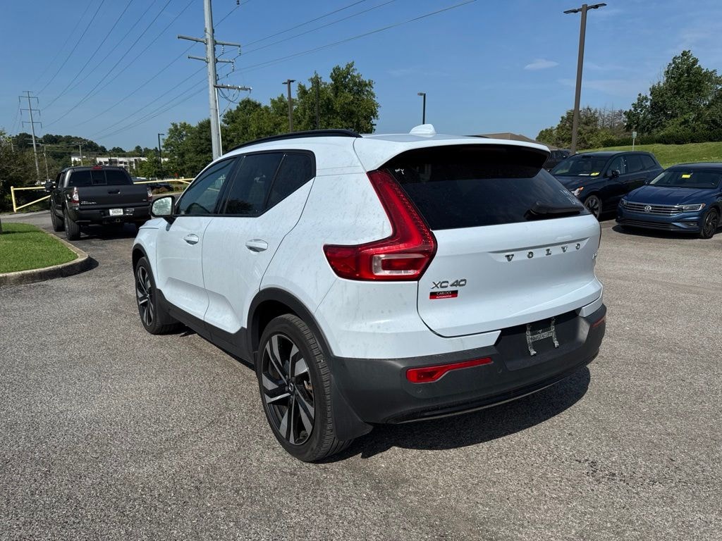 Certified 2024 Volvo XC40 B5 Plus Dark SUV