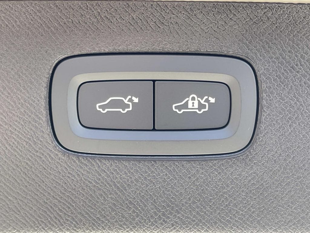 2026 Volvo XC90 Ultra - Photo 13