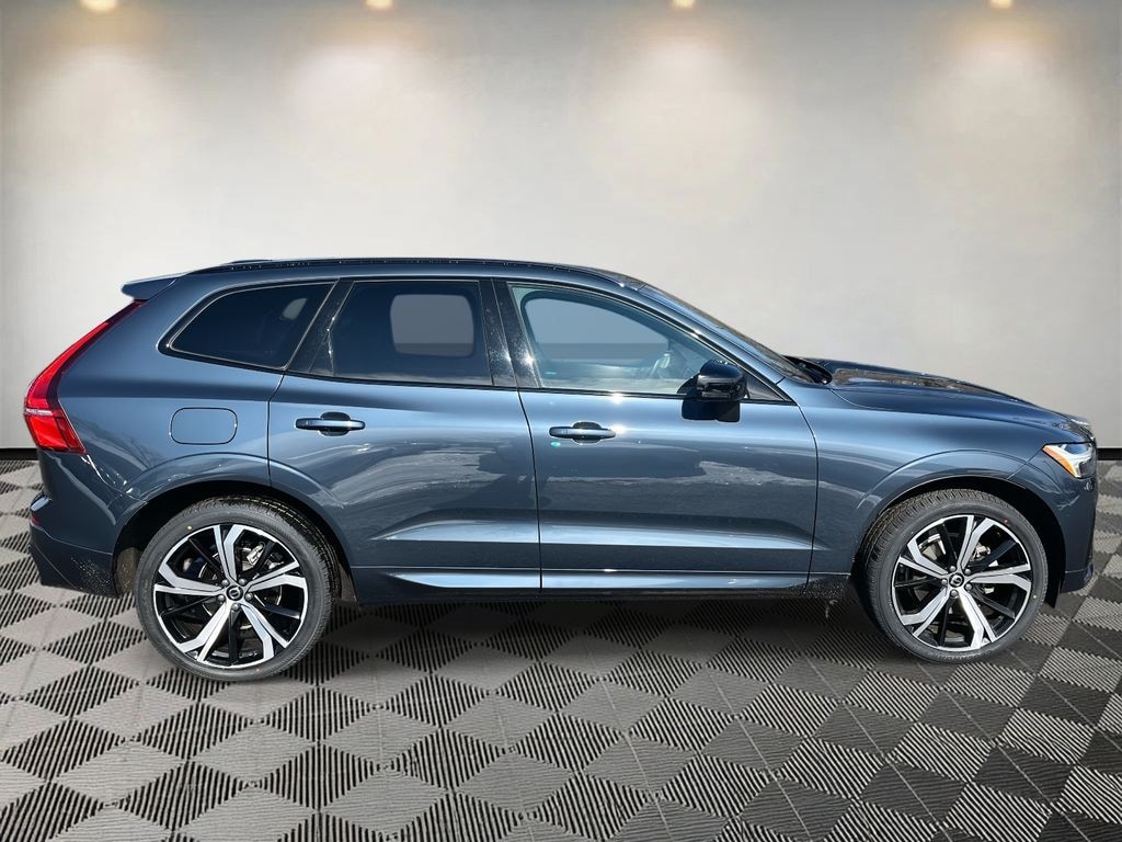 Used 2022 Volvo XC60 B5 AWD R-Design SUV