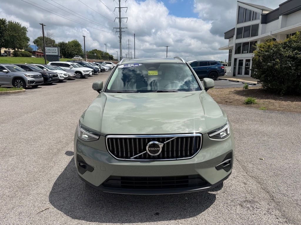 Certified 2023 Volvo XC40 B5 AWD Plus Bright SUV