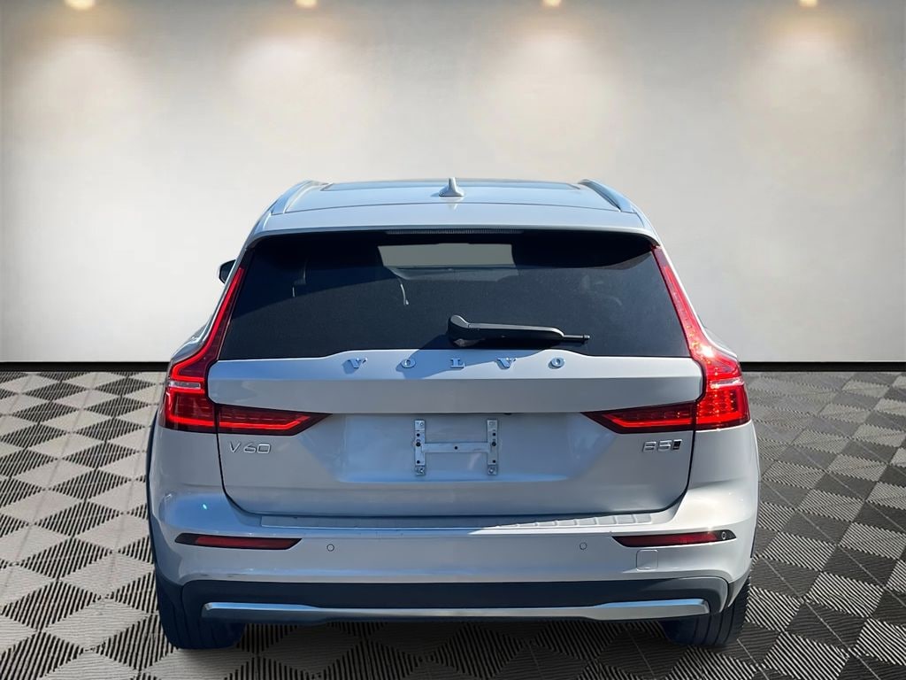 Certified 2023 Volvo V60 Cross Country B5 AWD Ultimate Wagon