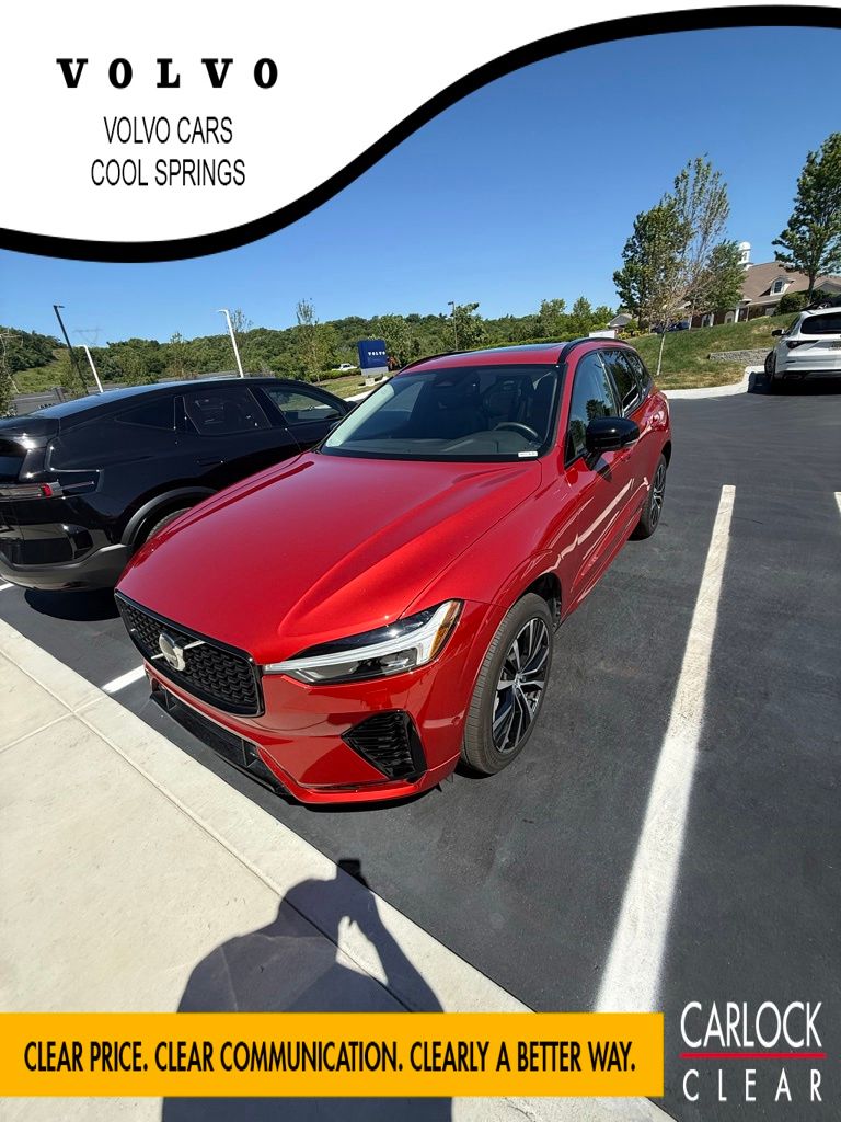 2024 Volvo XC60 B5 Plus Dark Theme AWD's photo