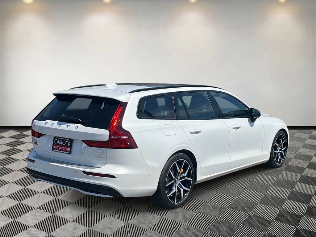 Certified 2024 Volvo V60 plug-in hybrid T8 Polestar Engineered Wagon