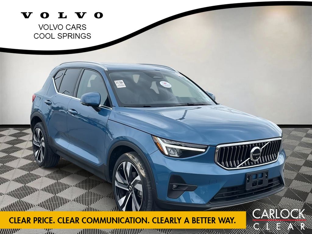2023 Volvo XC40 SUV 