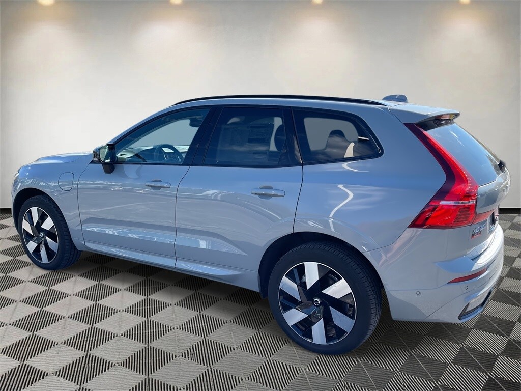 Certified 2024 Volvo XC60 plug-in hybrid T8 Plus Dark SUV