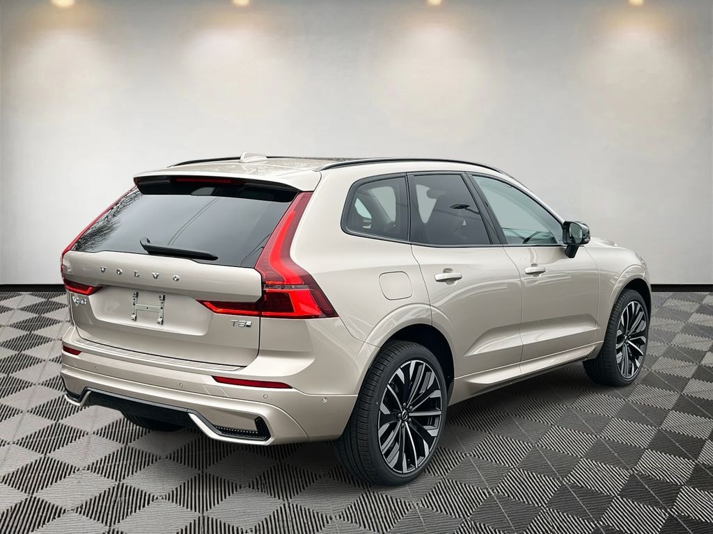 New 2026 Volvo XC60 plug-in hybrid T8 Ultra SUV