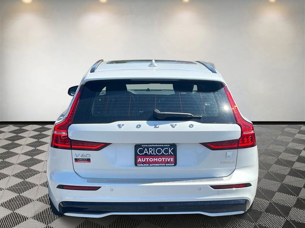 Certified 2024 Volvo V60 plug-in hybrid T8 Polestar Engineered Wagon