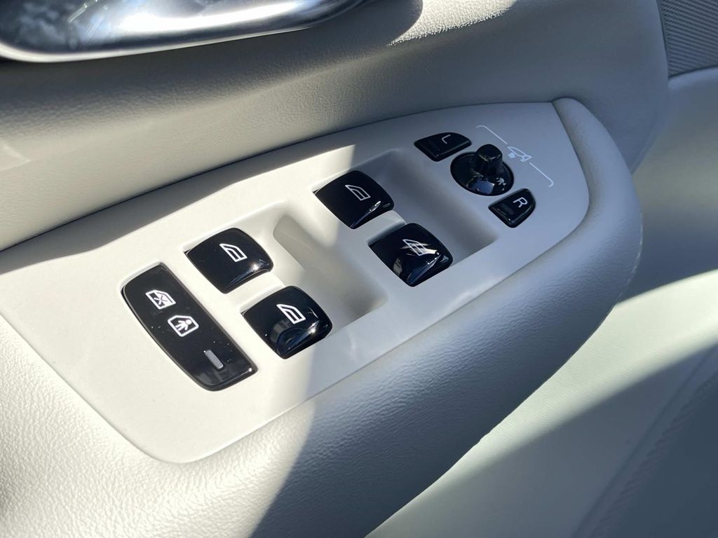 2026 Volvo XC90 Ultra - Photo 24