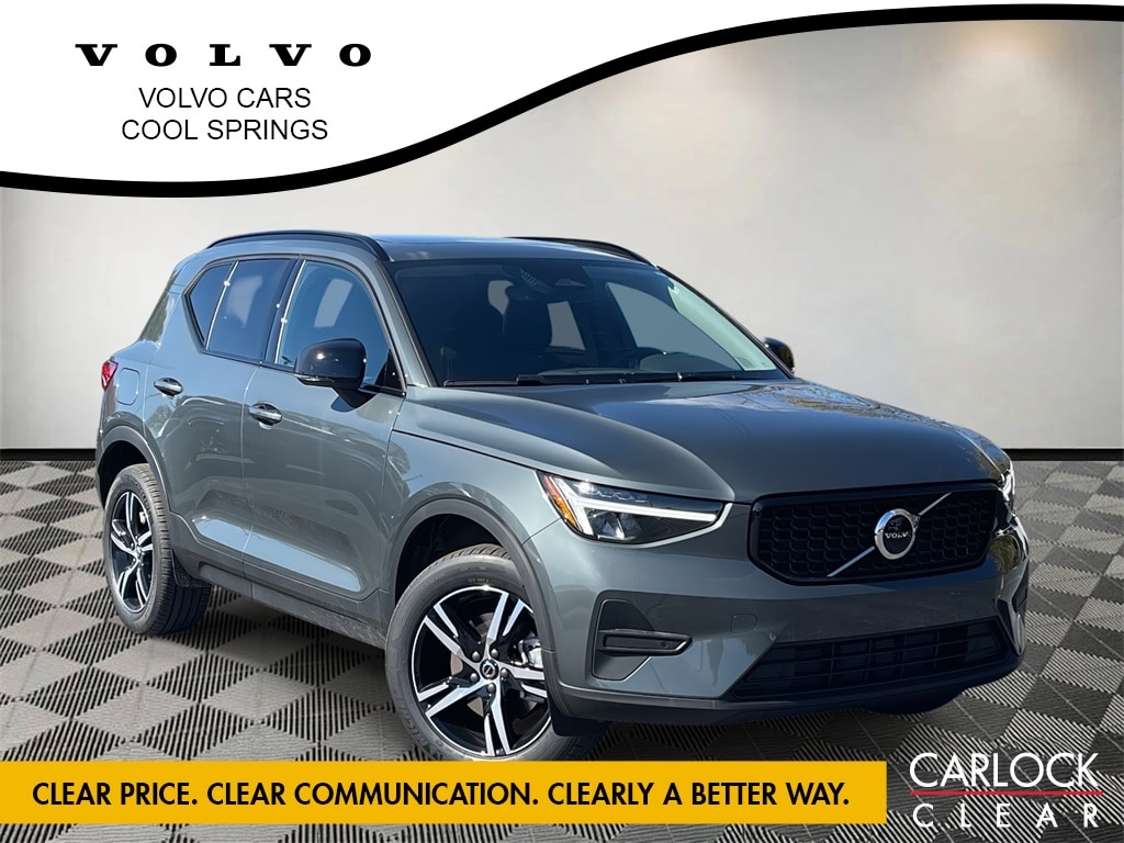 New 2026 Volvo XC40 B5 Core SUV