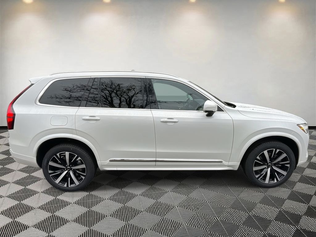 New 2026 Volvo XC90 B5 Core SUV