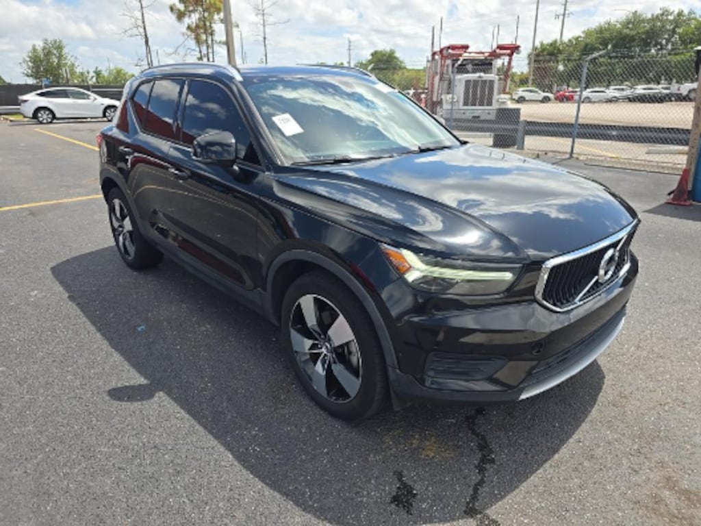 Used 2019 Volvo XC40 T5 SUV